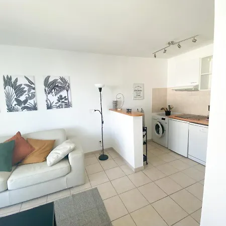 아파트 Superbe Appart Avec Piscine Et Parking A Caen 캉